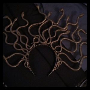 Medusa Headpiece